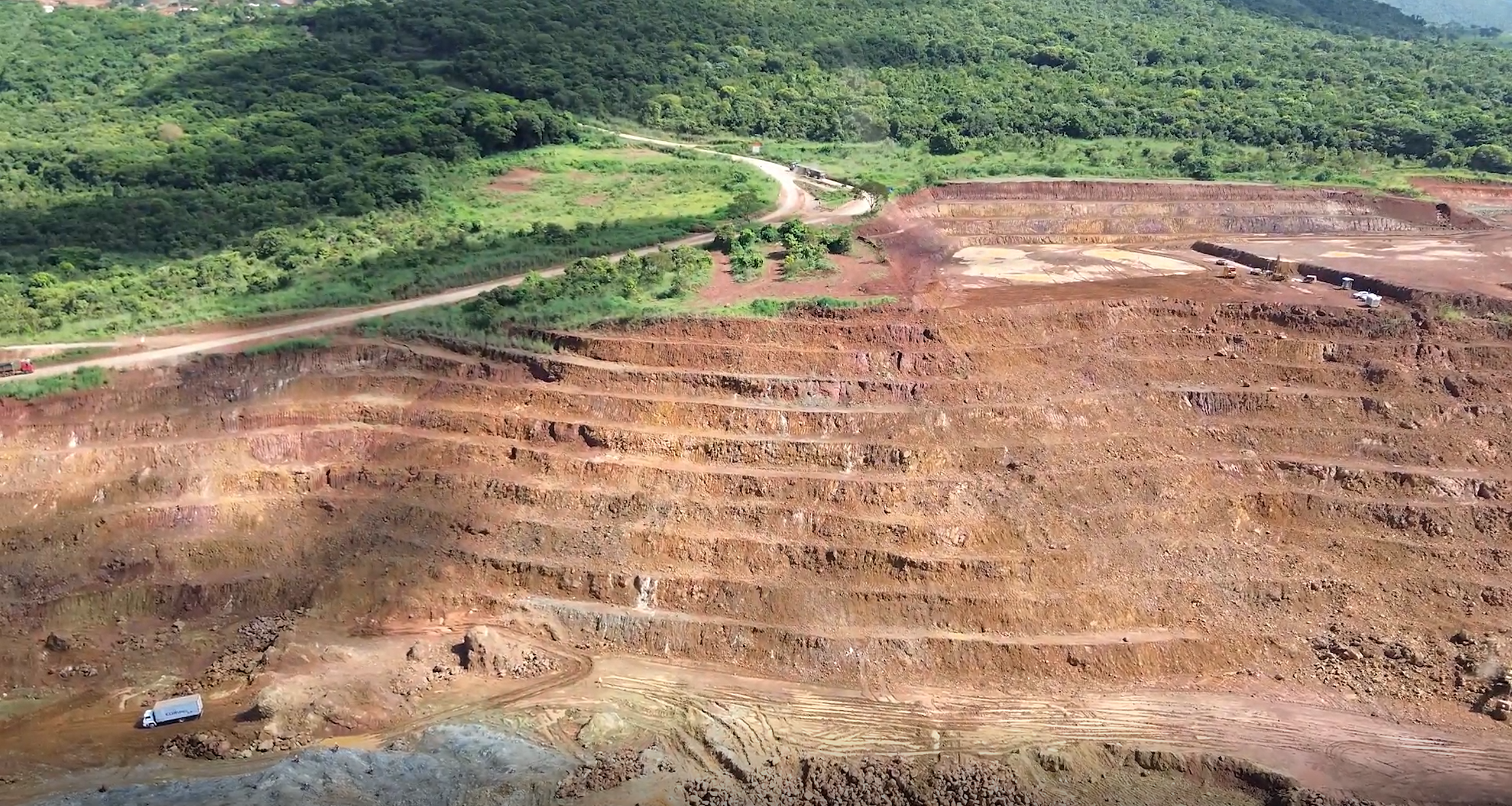 a photo of the Barrow Alto open pit mine in Brazil