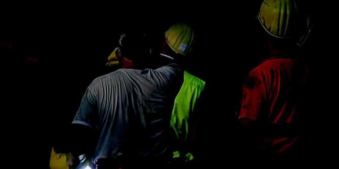 Definição da estrutura geológica ao longo do túnel