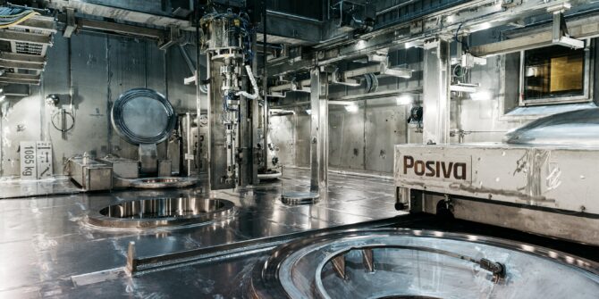 This is what it looks like inside the fuel handling cell at Posiva’s encapsulation plant. This is where the spent fuel assemblies are lifted from the transfer cask, dried and transferred into the disposal canister. The entire process is carried out remotely in radiation-shielded facilities, and the concrete walls of the handling cell are approximately 1.3 metres thick.