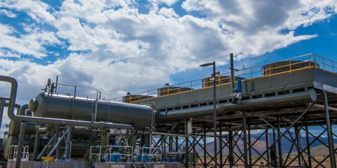 Ormat steamboat geothermal plant