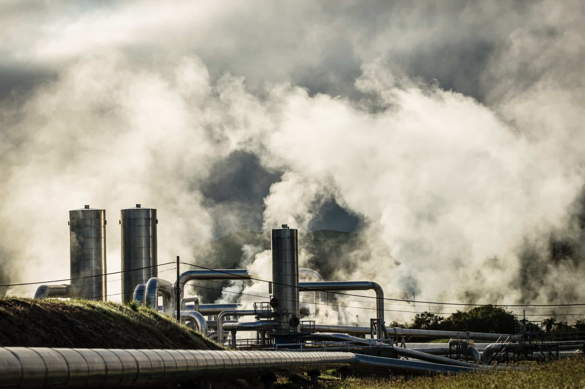 Aprovechamiento de los campos geotérmicos de baja temperatura en el área urbana de Reikiavik, suroeste de Islandia: abordar los retos mediante el modelado 3D