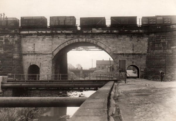 INCRÍVEL GEOLOGIA — esta ponte viu o nascimento da era das ferrovias. E continua estável até hoje.