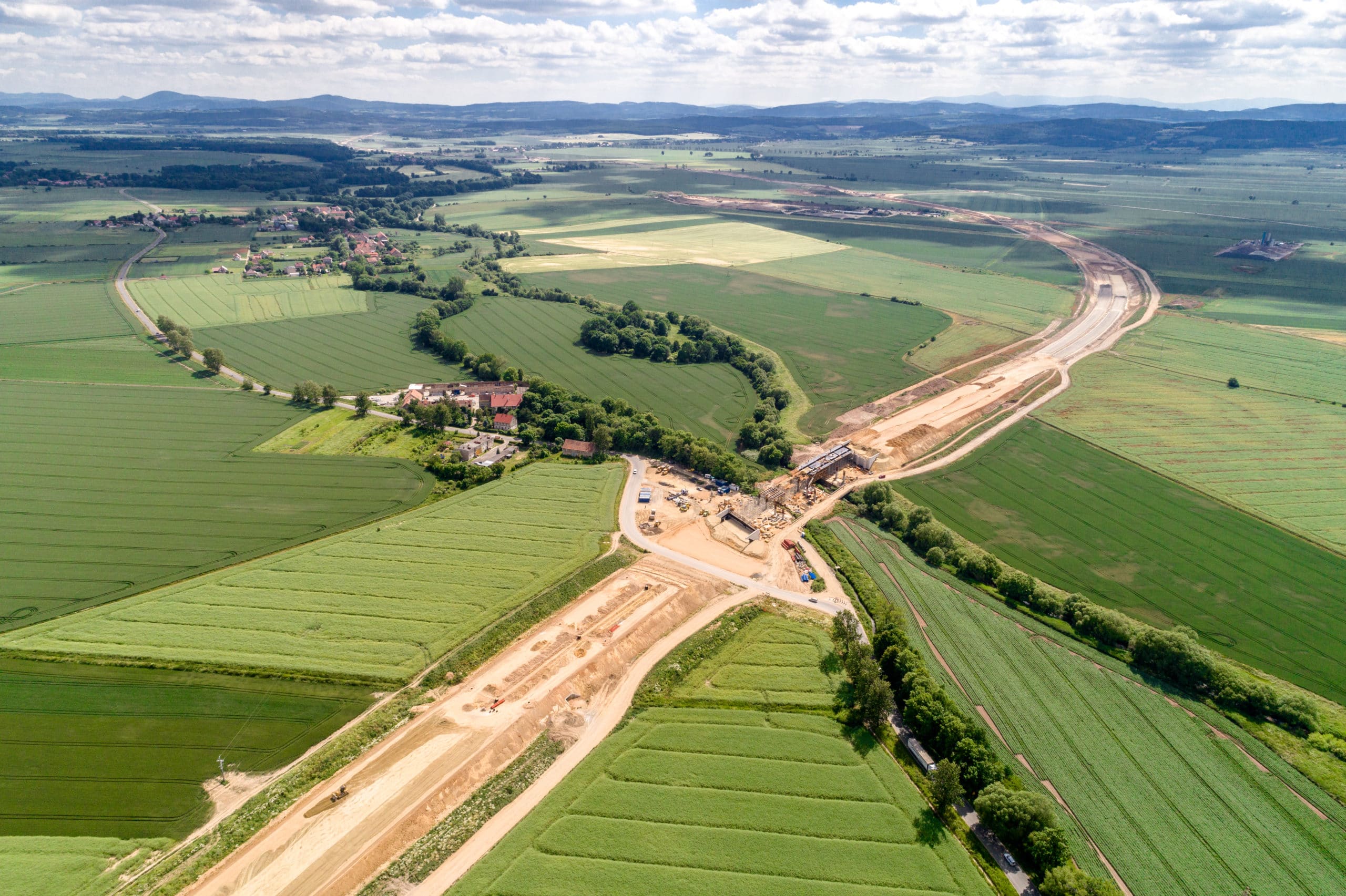 Talk, share, see clearly – why designers and builders of road and rail need a new approach to dealing with ground conditions