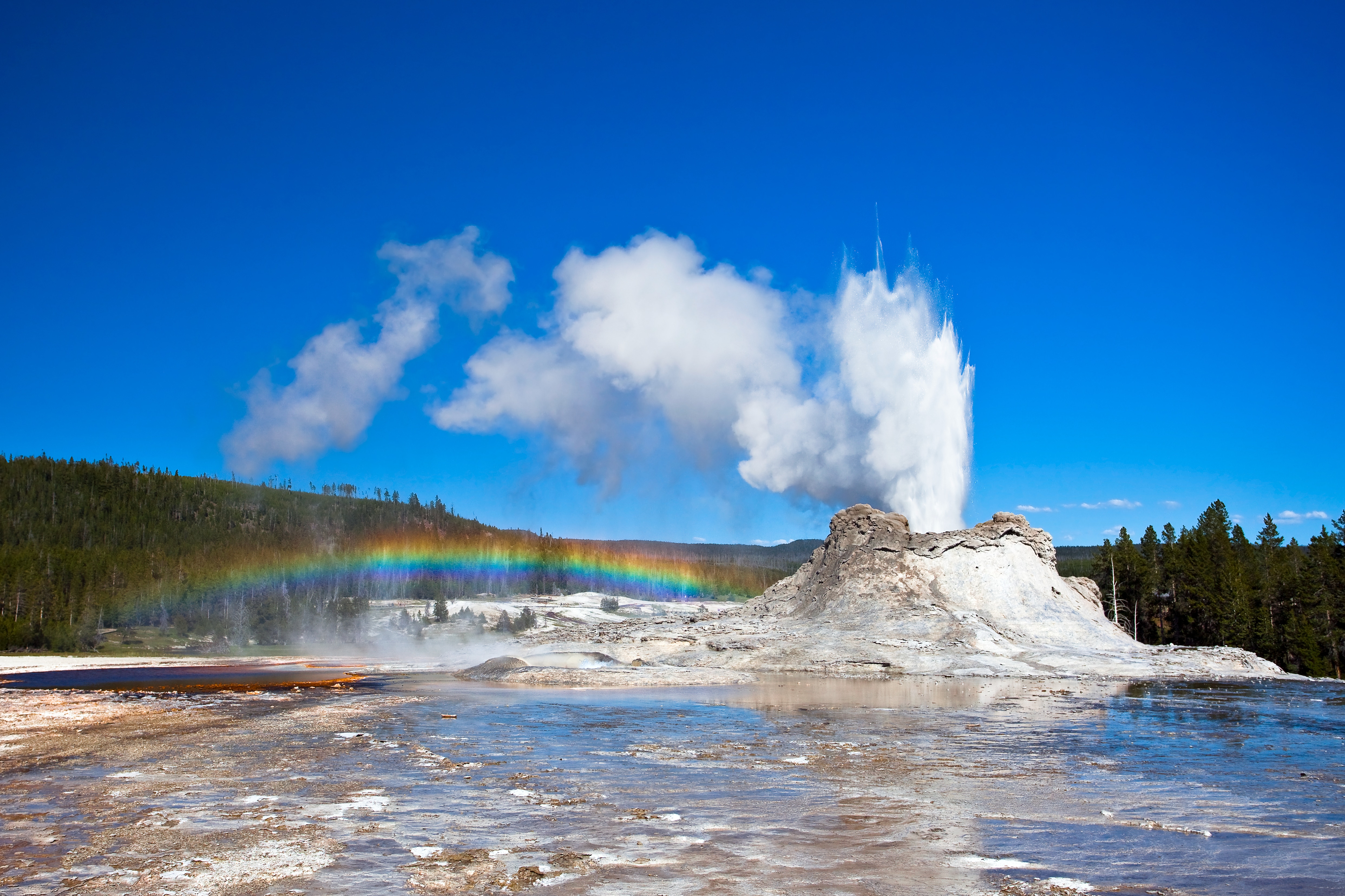 Sistema de canalização dos famosos gêiseres de Yellowstone